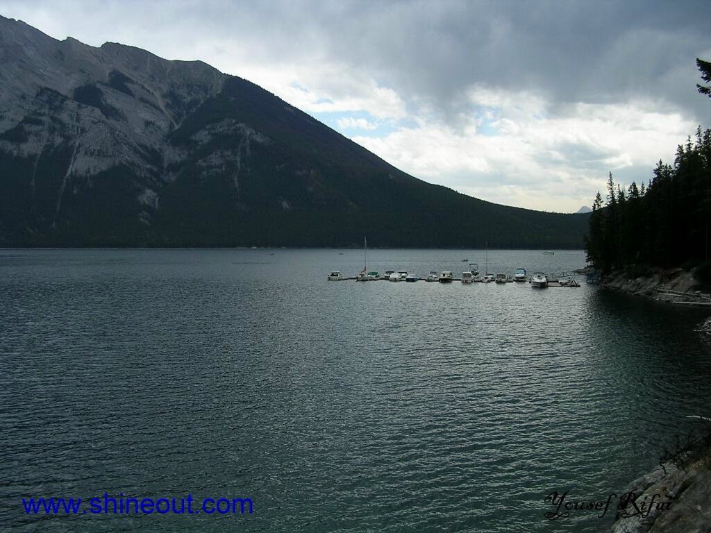 Lake Minnewanka,  Banff Park, Alberta, Canada